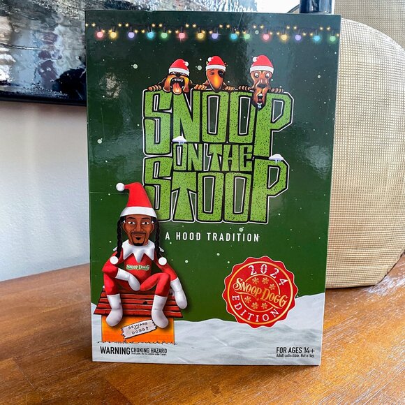Snoop on a Stoop 2023, Snoop elf on a Shelf, Elf Doll, Box Toy 12" Figurine Elf - Picture 8 of 12